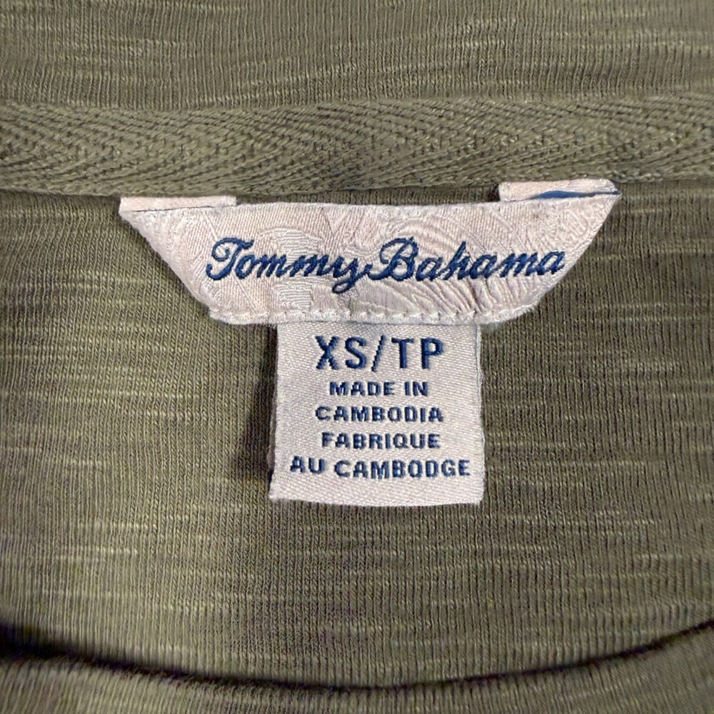 Tommy Bahama Top Womens XS Olive Green Slub Knit Curved Hem Casual Basic NWOT - Picture 3 of 6